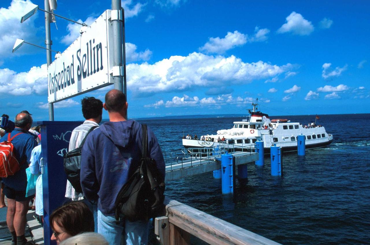Appartementhaus Greta Im Ostseebad Sellin  Dış mekan fotoğraf